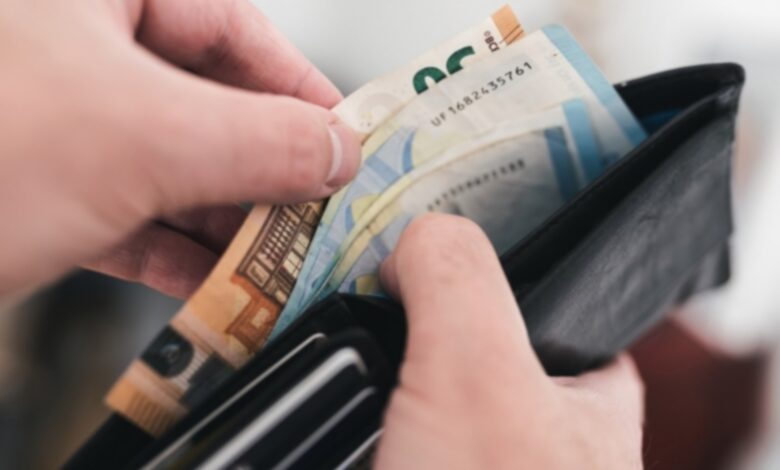 Το δημοσιονομικό “περίσσευμα” ανοίγει τη συζήτηση για στοχευμένα μέτρα 1 SbgBzcWX