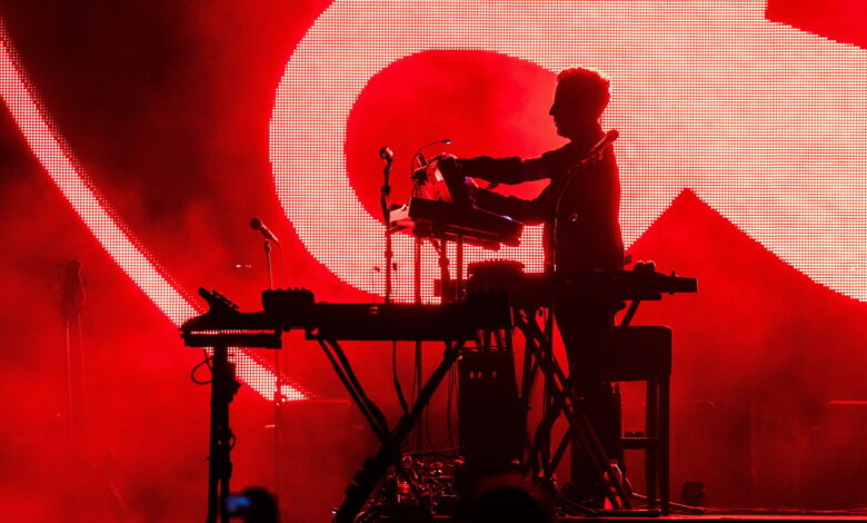 massive attack release athens show TFmZLQRv